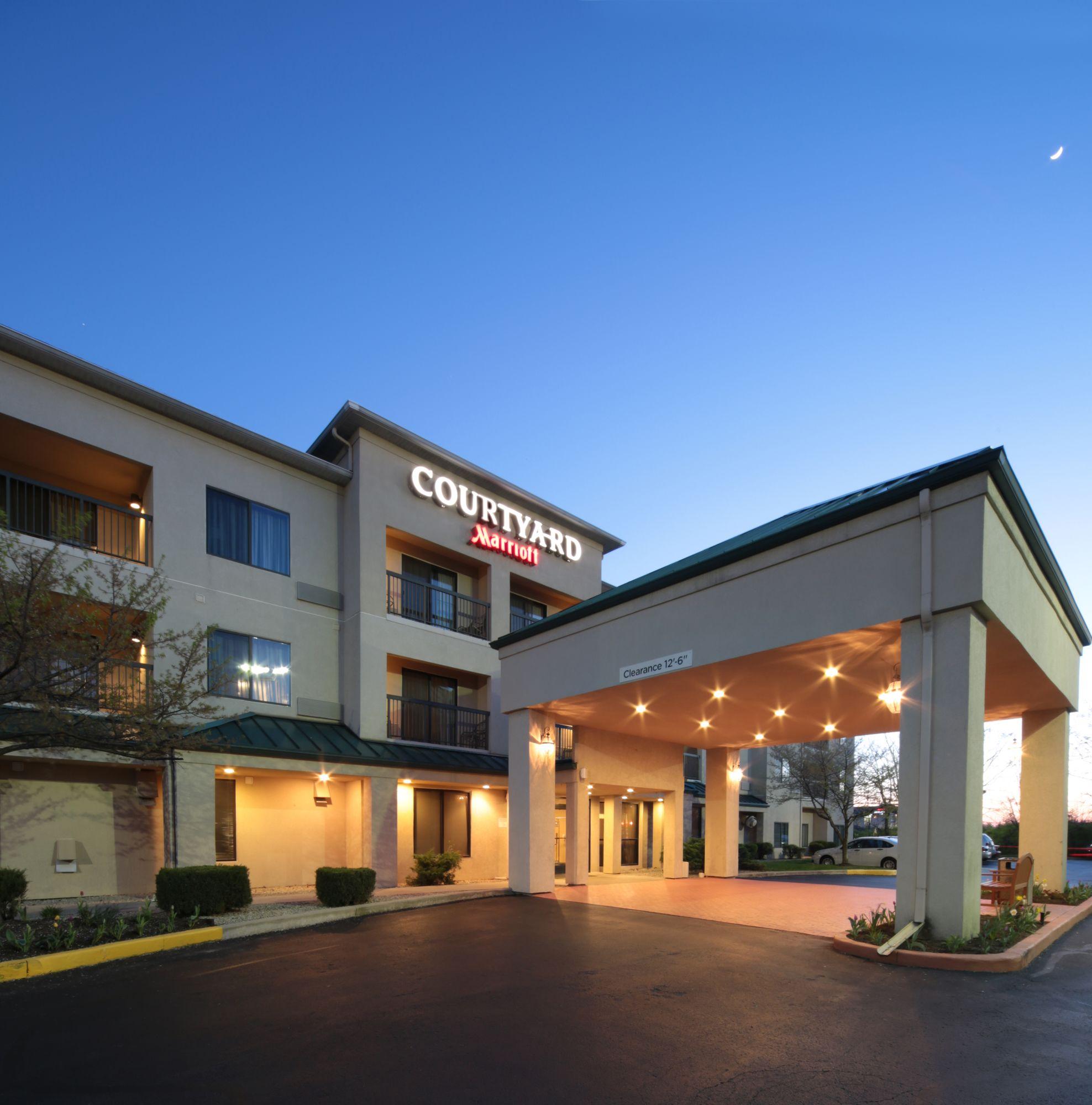 Courtyard By Marriott Dayton North Hotel Bagian luar foto