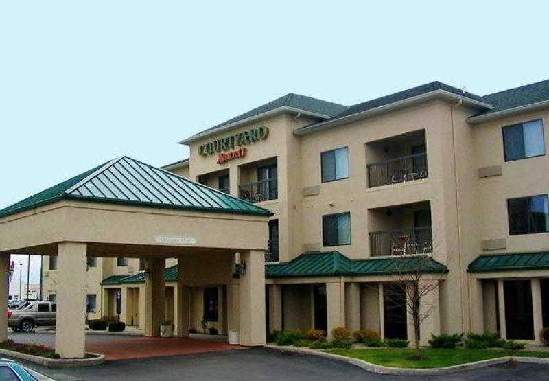 Courtyard By Marriott Dayton North Hotel Bagian luar foto