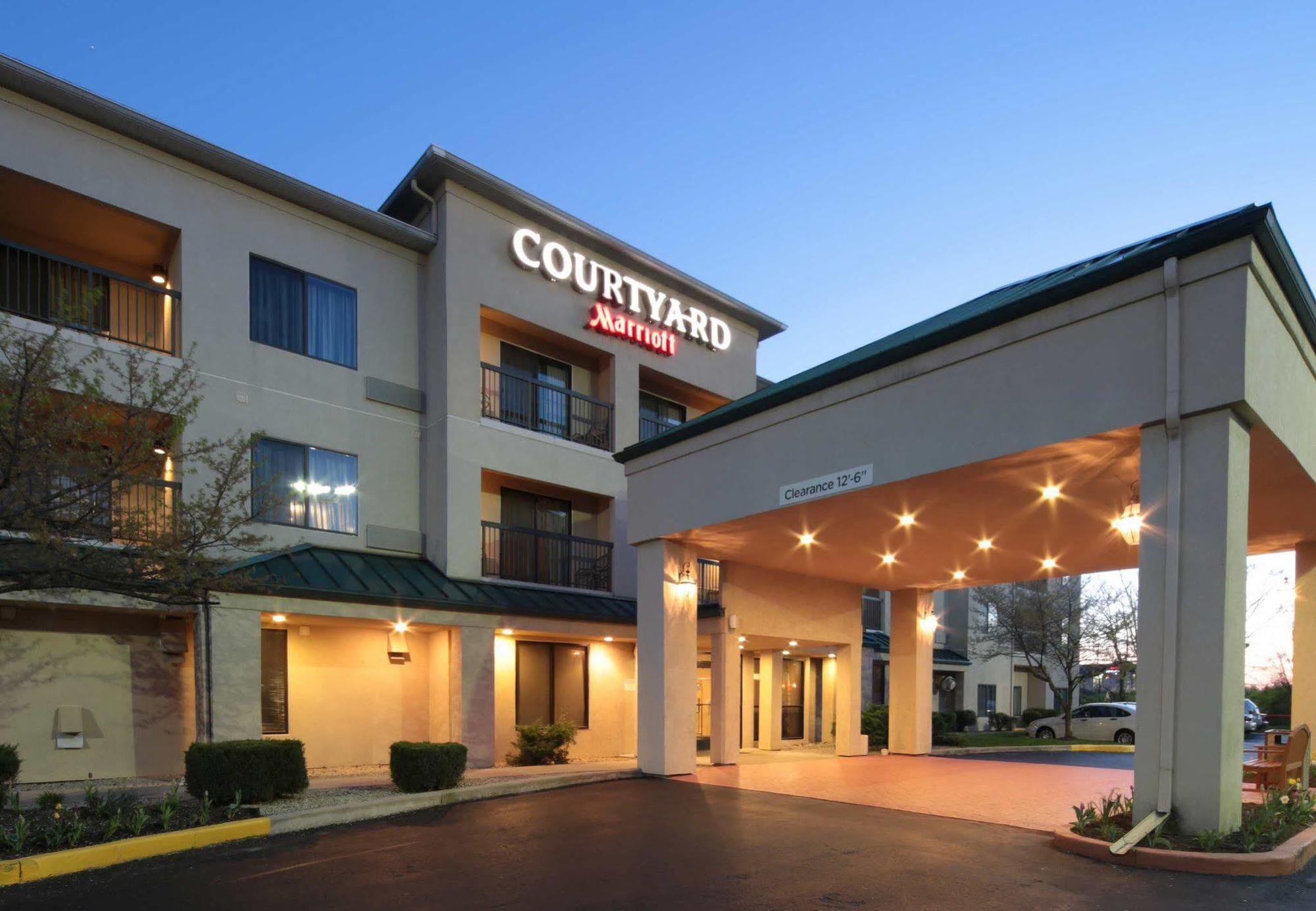 Courtyard By Marriott Dayton North Hotel Bagian luar foto